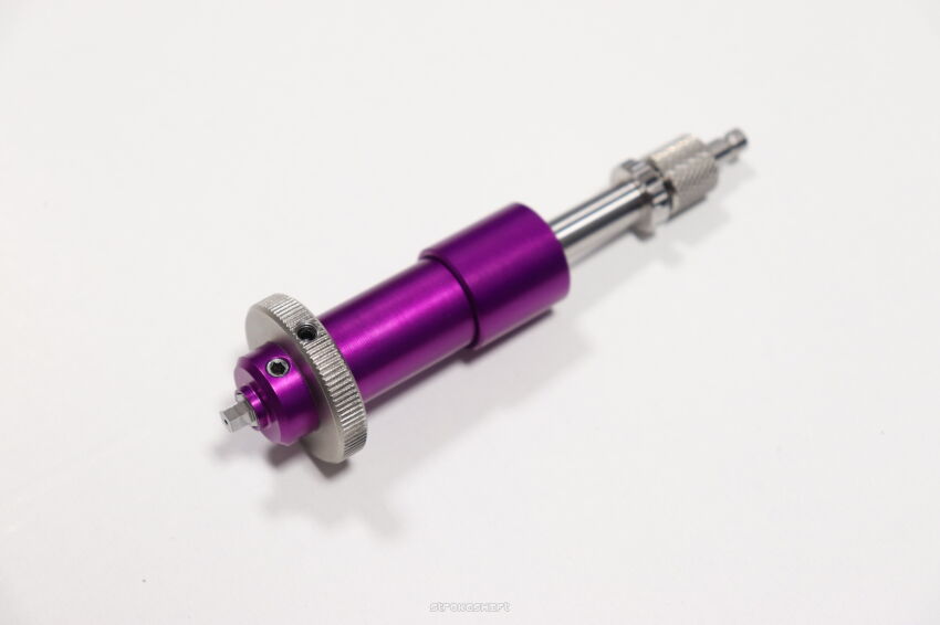 Adapter igły do nabijania gazem