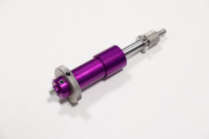 Adapter igły do nabijania gazem