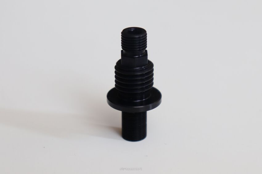 Manitou Mezzer footstud