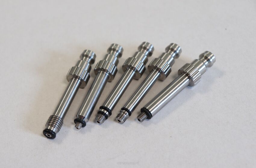 Vacuum bleeding adapters